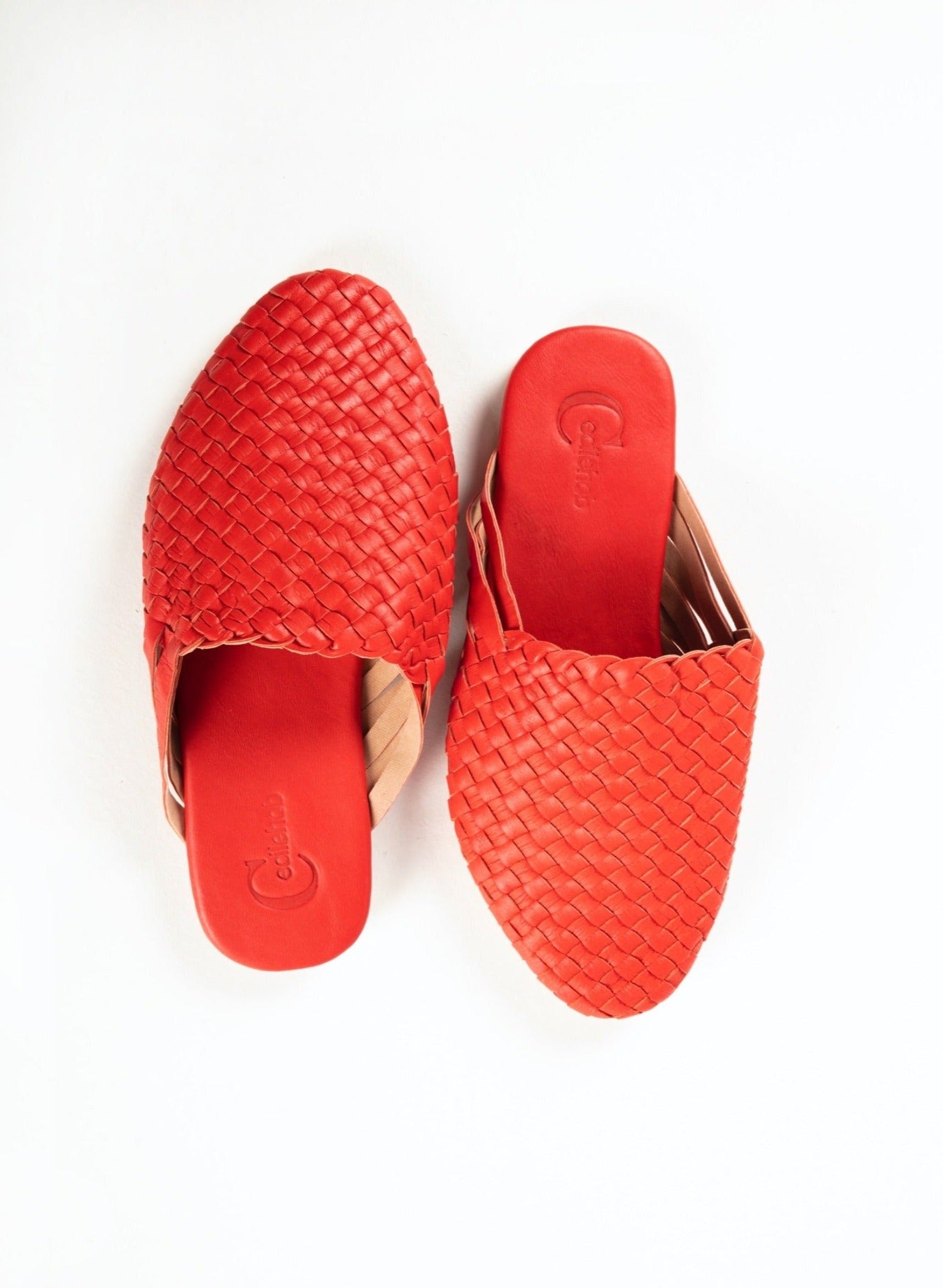 #Color_Reddish Orange